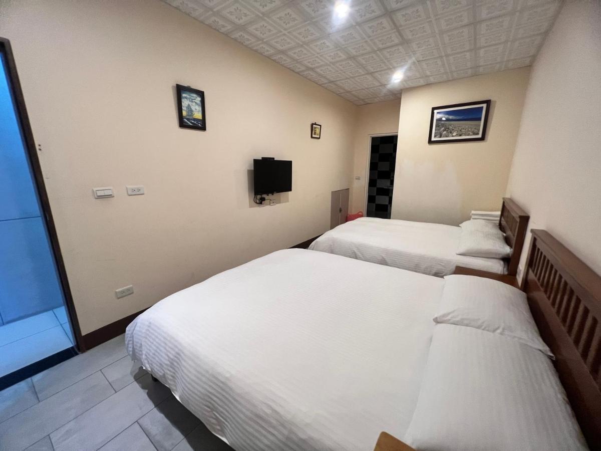 Golden Flower Homestay Yuli Exterior foto