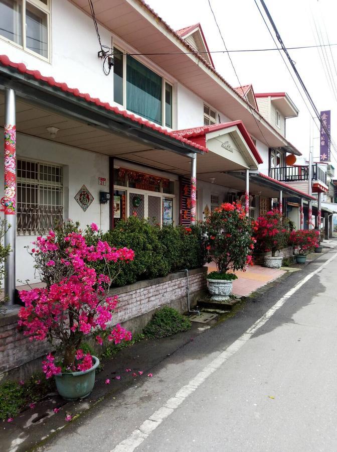 Golden Flower Homestay Yuli Exterior foto
